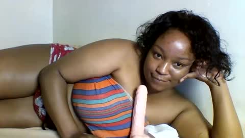 Snapshot of prettie_diva0 chatting on 09.26.25 Prettie diva online show from 09.26.25