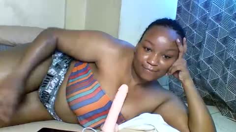 Snapshot of prettie_diva0 chatting on 09.29.25 Prettie diva online show from 09.29.25