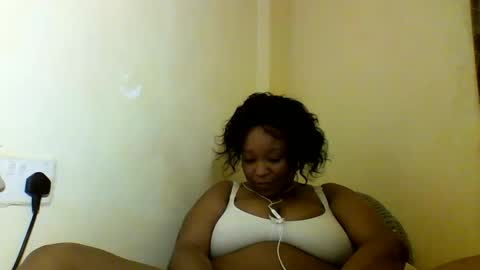 Snapshot of prettie_diva0 chatting on 10.06.25 Prettie diva online show from 10.06.25