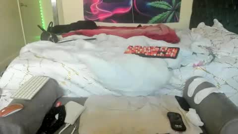 Yasmine pretty online show from 04.08.26