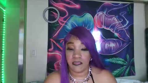 Snapshot of pretty69queen chatting on 05.22.26 Yasmine pretty online show from 05.22.26