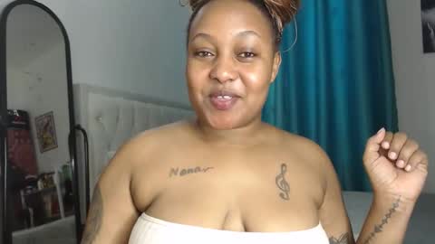 Snapshot of pretty_annah chatting on 05.14.26 Annah online show from 05.14.26