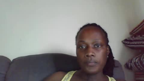 Snapshot of pretty_beib chatting on 05.12.26 Karol online show from 05.12.26
