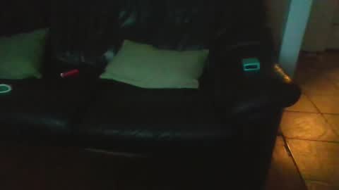 pretty_boy321 online show from 09.24.25