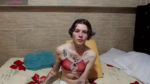 pretty_cristal22 online show from 02.10.25