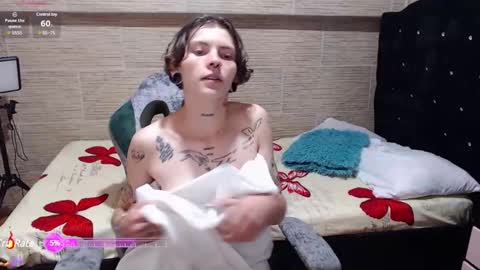 pretty_cristal22 online show from 02.11.25
