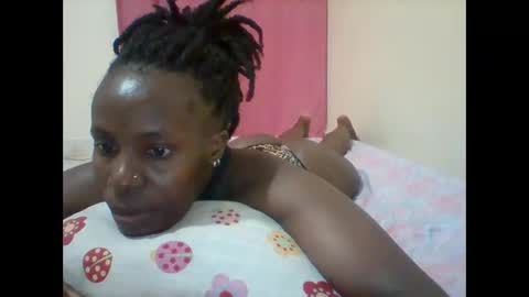 Snapshot of pretty_darya chatting on 01.16.25 pretty_darya online show from 01.16.25