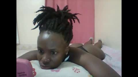 Snapshot of pretty_darya chatting on 01.17.25 pretty_darya online show from 01.17.25