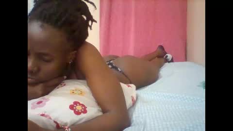 Snapshot of pretty_darya chatting on 02.01.25 pretty_darya online show from 02.01.25