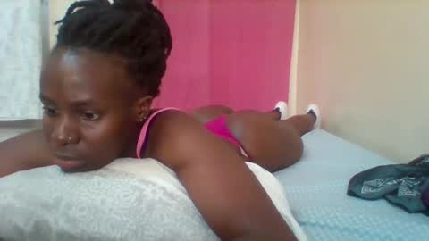 Snapshot of pretty_darya chatting on 02.05.25 pretty_darya online show from 02.05.25