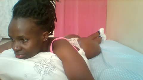 Snapshot of pretty_darya chatting on 02.06.25 pretty_darya online show from 02.06.25