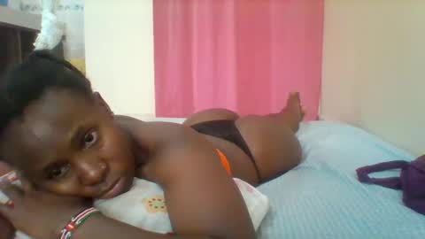 Snapshot of pretty_darya chatting on 02.23.25 pretty_darya online show from 02.23.25