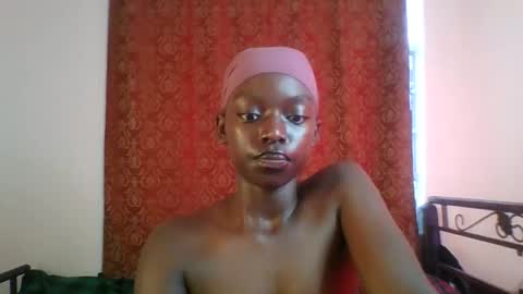 Snapshot of pretty_hearts chatting on 03.02.26 Shillah online show from 03.02.26