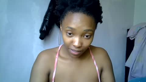 Snapshot of pretty_jazminee chatting on 06.18.26 pretty jazminee online show from 06.18.26