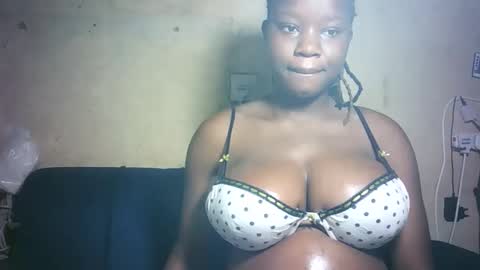 pretty_milan online show from 02.28.26