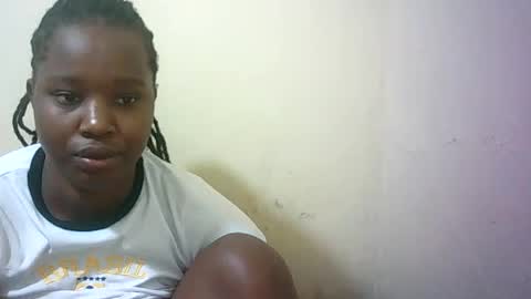 Snapshot of pretty_milan chatting on 06.23.26 pretty_milan online show from 06.23.26
