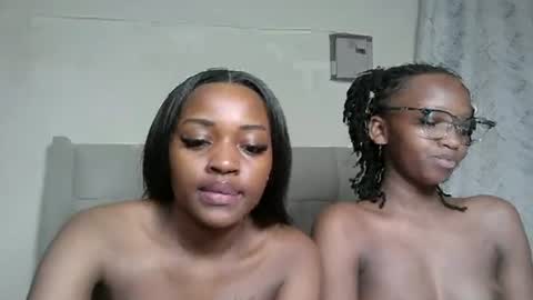 Snapshot of pretty_petite18 chatting on 06.15.26 lynn online show from 06.15.26
