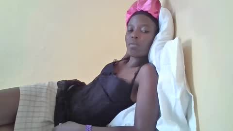 pretty_petite_ebony online show from 03.03.25