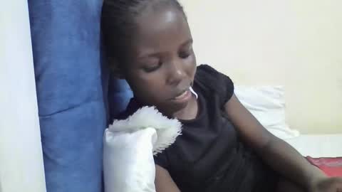 pretty_petite_ebony online show from 03.05.26