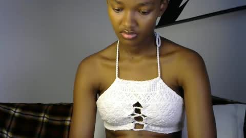 Snapshot of pretty_queennie chatting on 05.15.26 Pretty doll online show from 05.15.26