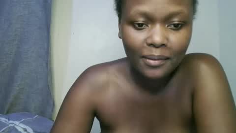 pretty_shanz online show from 10.19.25