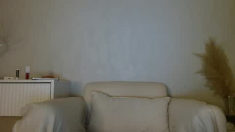 Snapshot of pretty_sharon chatting on 02.21.25 Sharon online show from 02.21.25