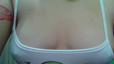 pretty stela online show from 02.19.25