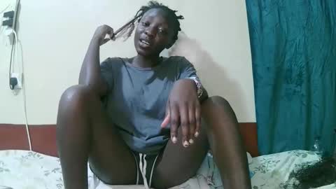 pretty_tiffany1 online show from 11.28.25