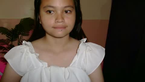 pretty_yanaah16 online show from 03.16.26