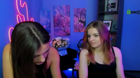 Snapshot of prettyamyy chatting on 05.28.26 Ammy online show from 05.28.26