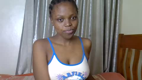 SaraCattra online show from 10.02.25