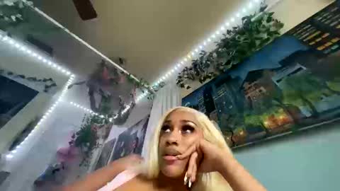 prettyblackgal online show from 10.14.25