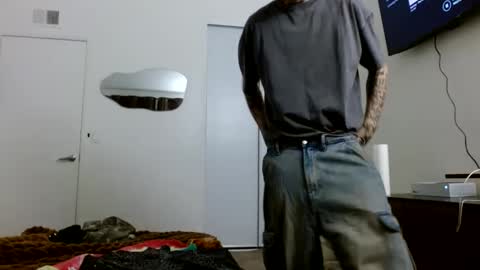 pretty boy online show from 09.27.25