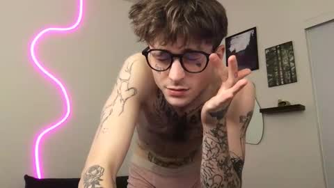 pretty boy online show from 12.14.25