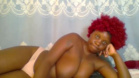 Snapshot of prettydarkskin002 chatting on 04.10.26 SHANIA online show from 04.10.26