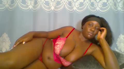 Snapshot of prettydarkskin002 chatting on 04.13.26 SHANIA online show from 04.13.26