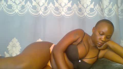Snapshot of prettydarkskin002 chatting on 04.24.26 SHANIA online show from 04.24.26