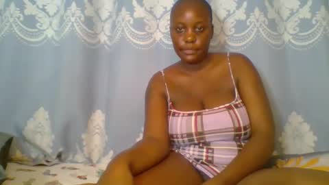 Snapshot of prettydarkskin002 chatting on 04.25.26 SHANIA online show from 04.25.26