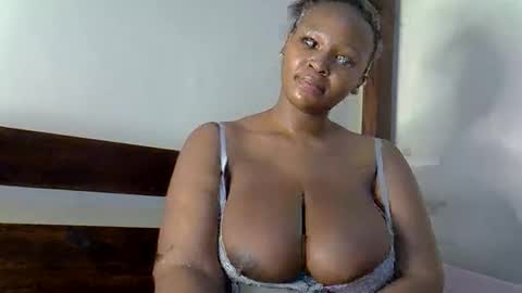 Snapshot of prettydey1 chatting on 05.18.26 prettydey1 online show from 05.18.26
