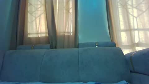 Snapshot of prettydulce chatting on 10.01.25 prettydulce online show from 10.01.25