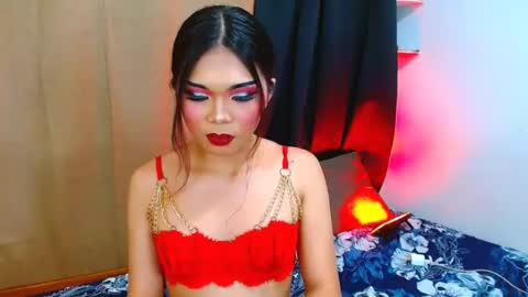 prettyiziets online show from 02.04.25