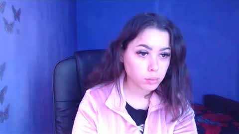 prettyjulliette online show from 12.18.24