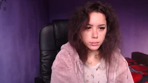 prettyjulliette online show from 12.20.24
