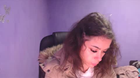 prettyjulliette online show from 12.21.24