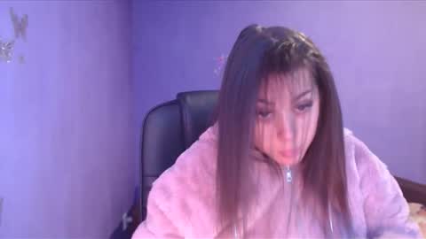 prettyjulliette online show from 01.01.25