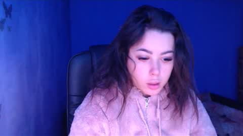 prettyjulliette online show from 01.03.25