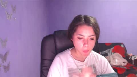 prettyjulliette online show from 01.08.25