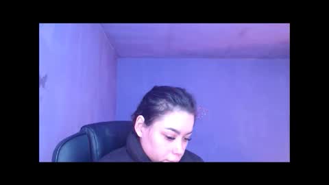prettyjulliette online show from 01.16.25