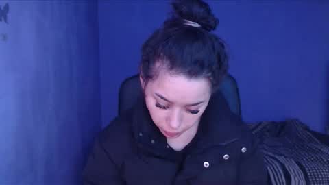 prettyjulliette online show from 01.19.25