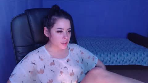 prettyjulliette online show from 01.28.25